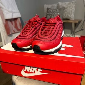 Pre owned gently worn Red Airmax 97 size 9